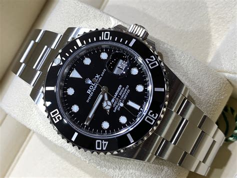 stainless steel 41mm rolex submariner.